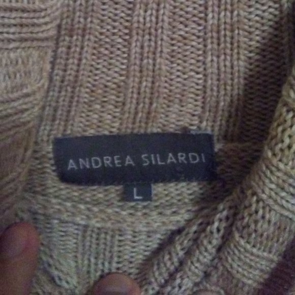 Women's Neck Sweater - Picture 3 of 3